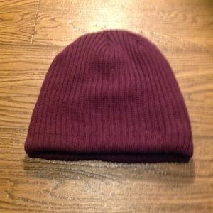 Maroon beanie